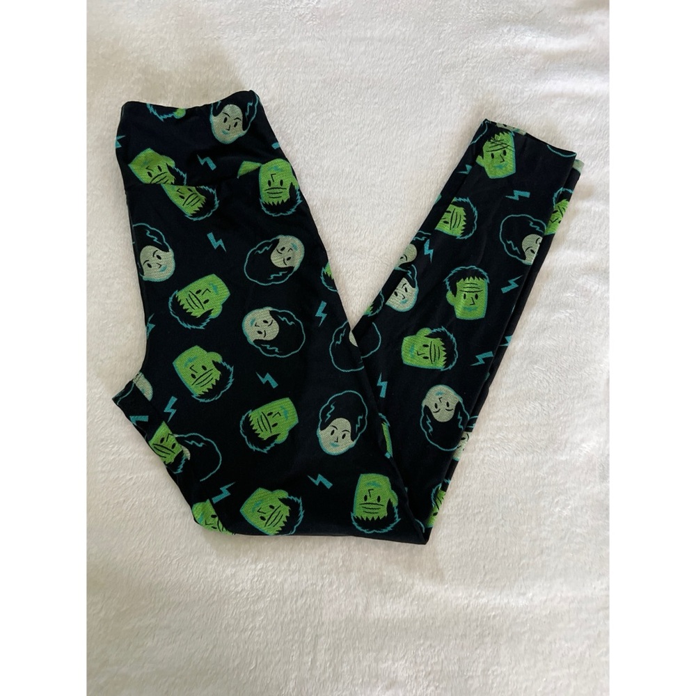 NWOT LuLaRoe Halloween Leggings with Green and black Monster Faces